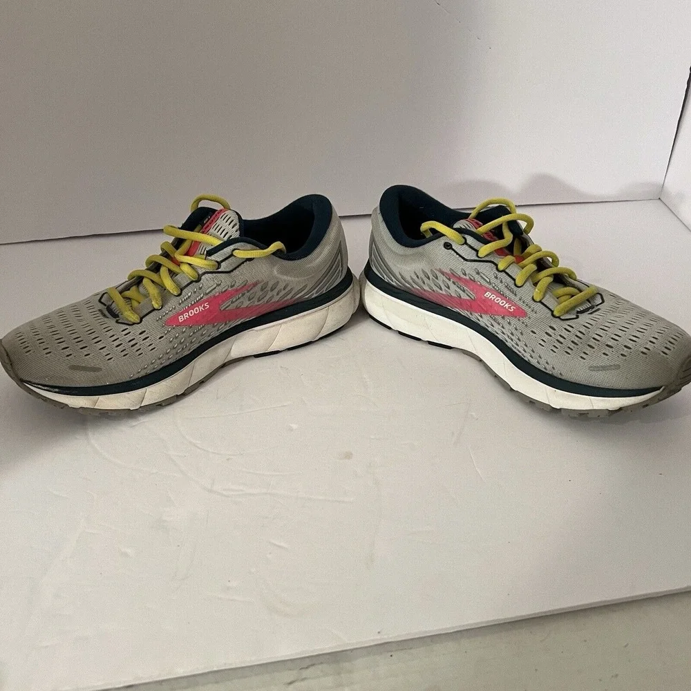 Size 9.5 - Brooks Ghost 13‎ Ice Flow Pink Medium